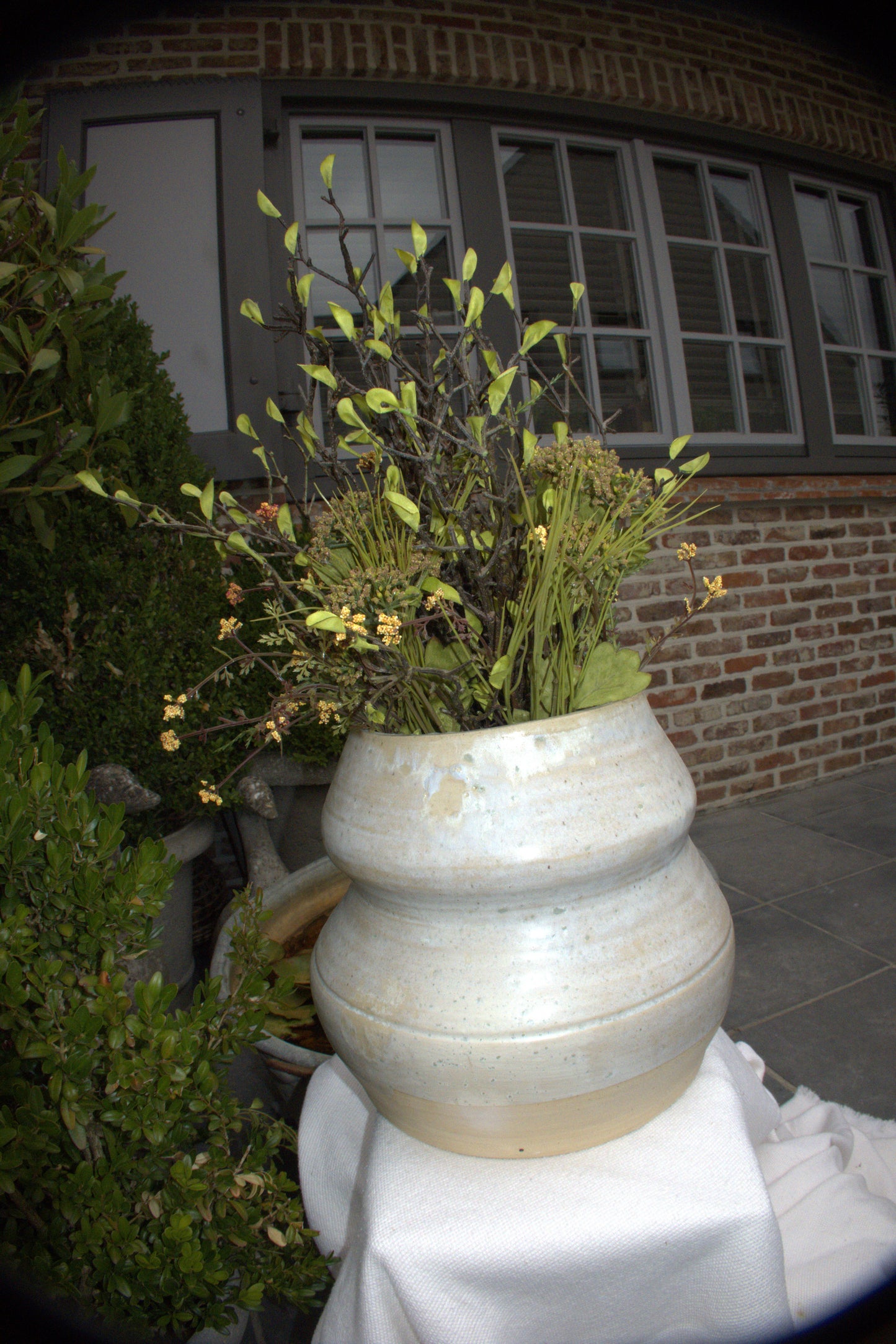 Curved Vase large – Sand