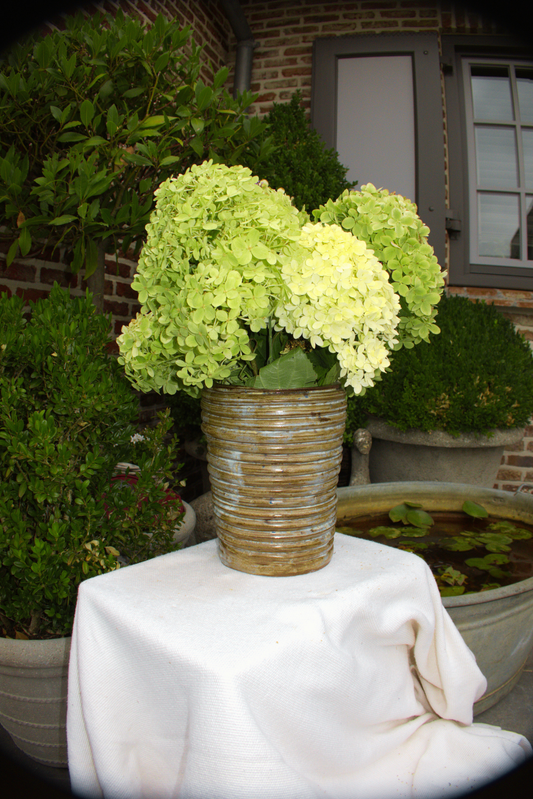 Ribbed Vase – Earth